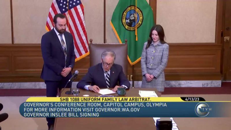 Governor Jay Inslee Bill Signing - TVW